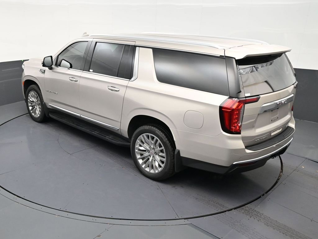 Used 2023 GMC Yukon XL SLT w/ SLT Luxury Package RWD image 13