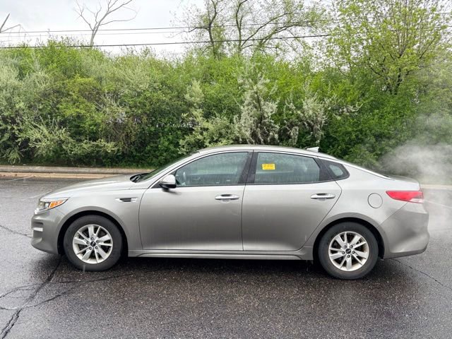 Used 2018 Kia Optima LX FWD image 2