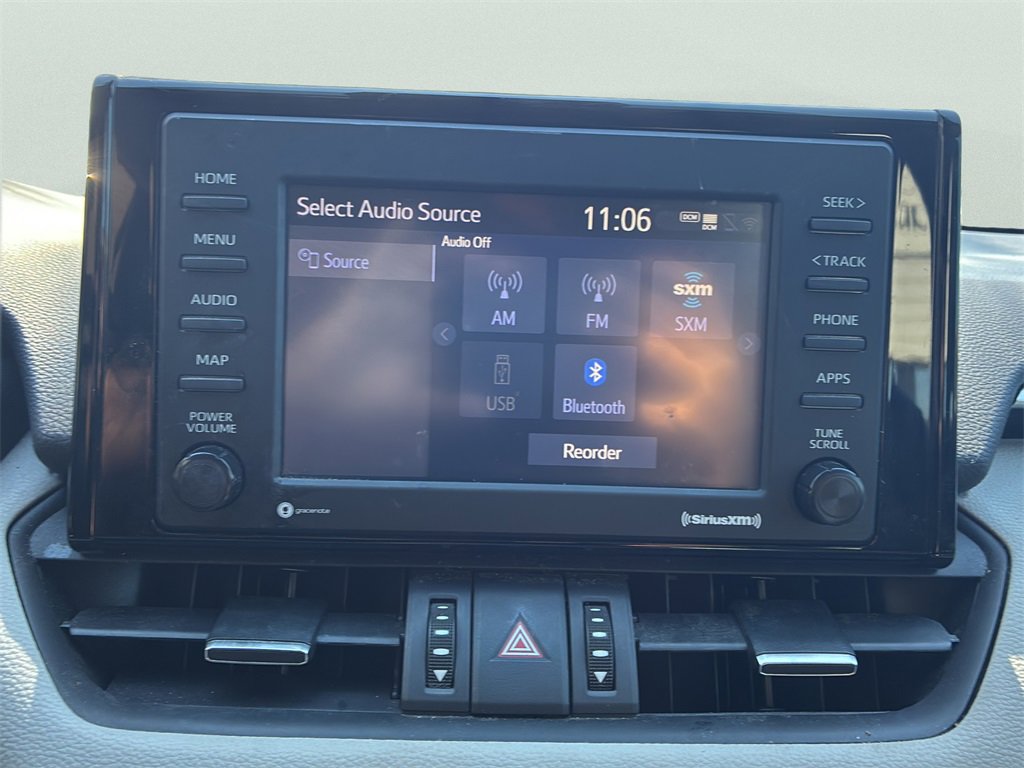 Used 2022 Toyota RAV4 XLE Premium image 36