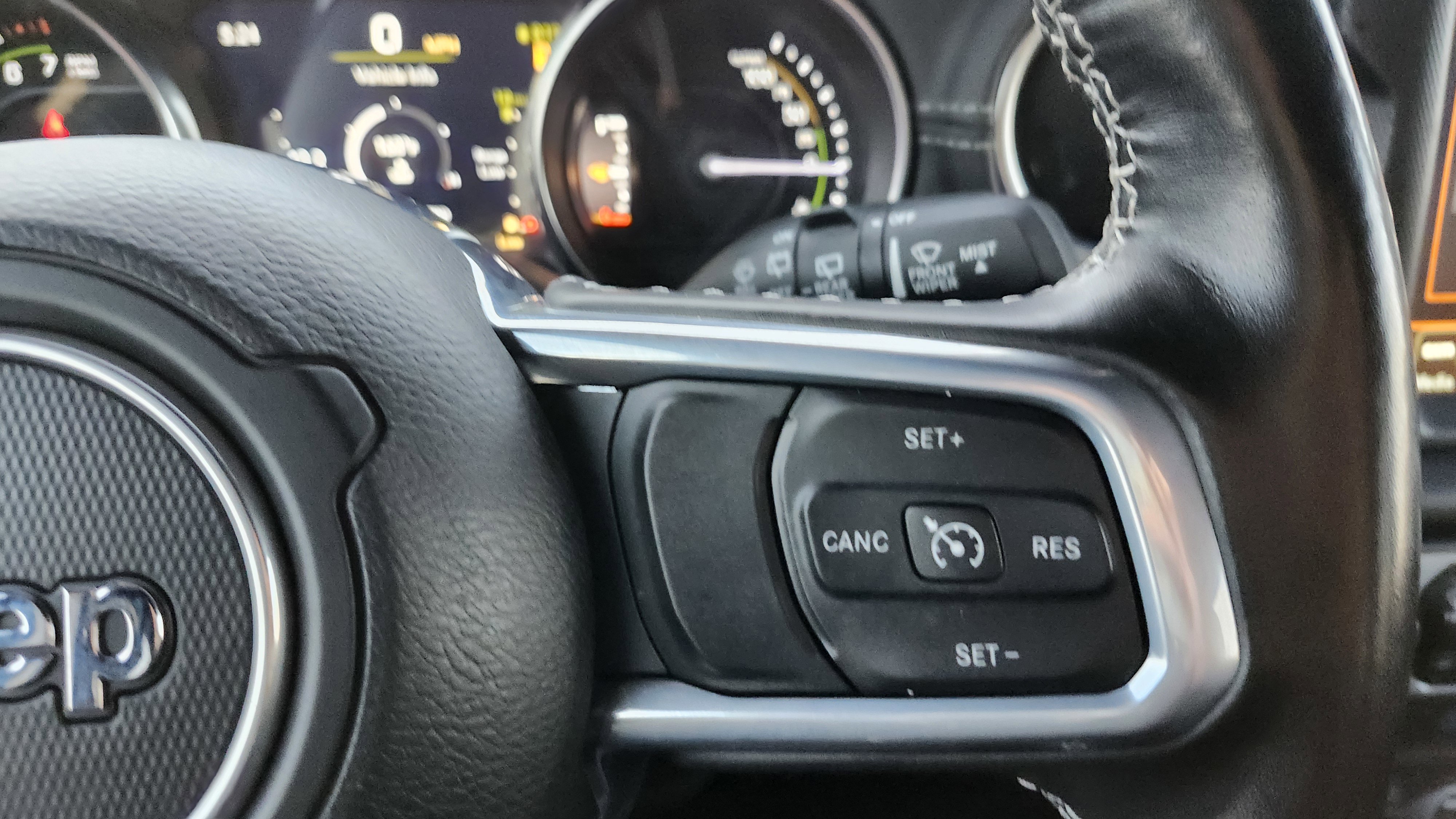 Used 2022 Jeep Wrangler Unlimited Sahara w/ Cold Weather Group image 35