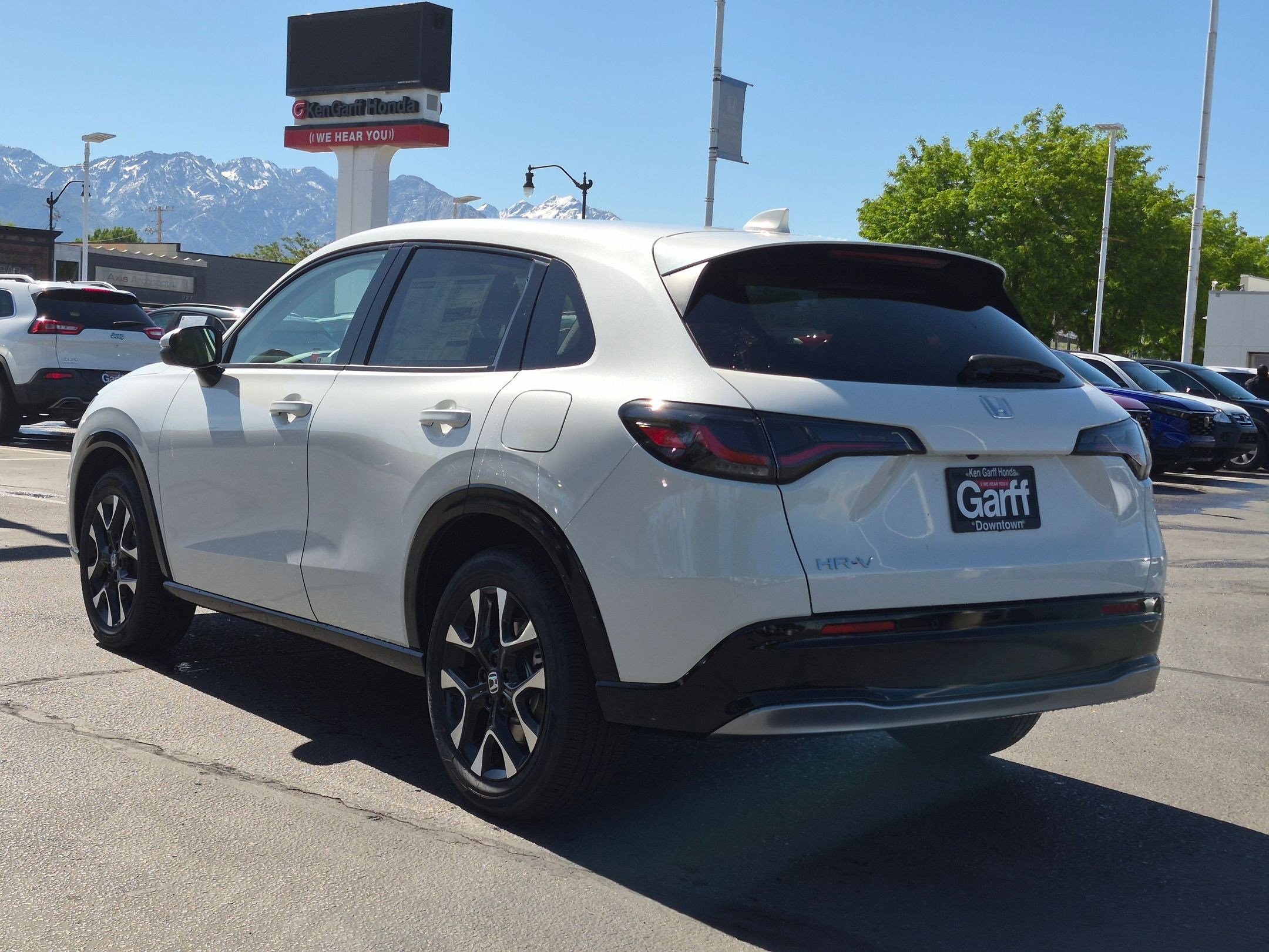 New 2027 Honda HR-V EX-L image 8