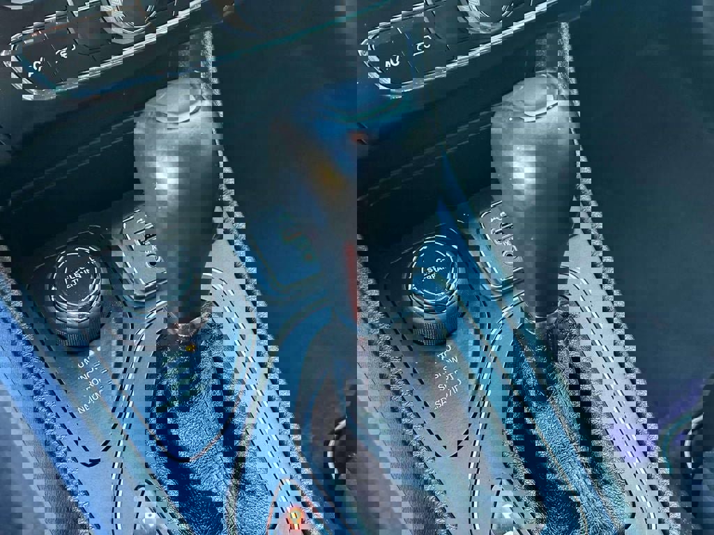 Used 2022 Jeep Cherokee Latitude w/ Trailer Tow Group image 30