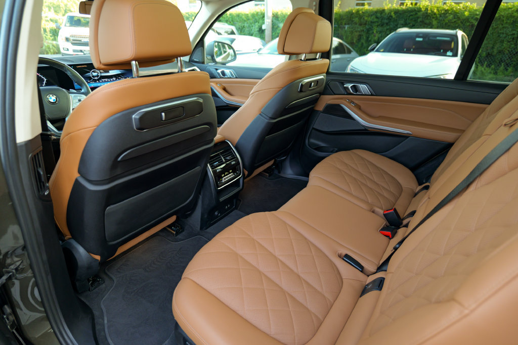 Used 2024 BMW X7 xDrive40i AWD/4WD image 26