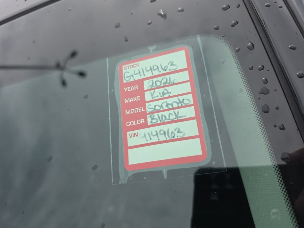 Certified 2026 Kia Sorento S w/ S Panoramic Sunroof Package FWD image 8