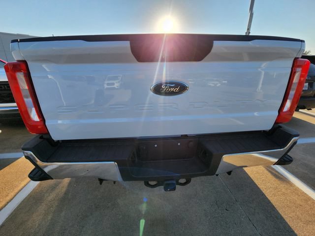 Used 2025 Ford F350 XLT w/ FX4 Off-Road Package AWD/4WD image 5