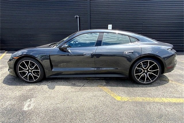 New 2025 Porsche Taycan image 2