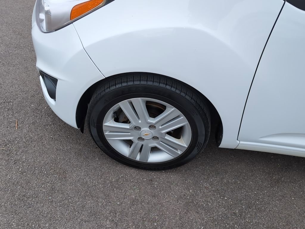 Used 2014 Chevrolet Spark LT FWD image 10
