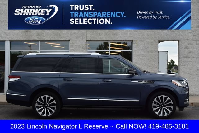 Used 2023 Lincoln Navigator L Reserve AWD/4WD image 3