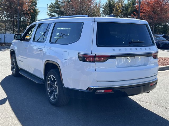 Used 2024 Jeep Wagoneer L Series III w/ Flexible Seating Group image 16