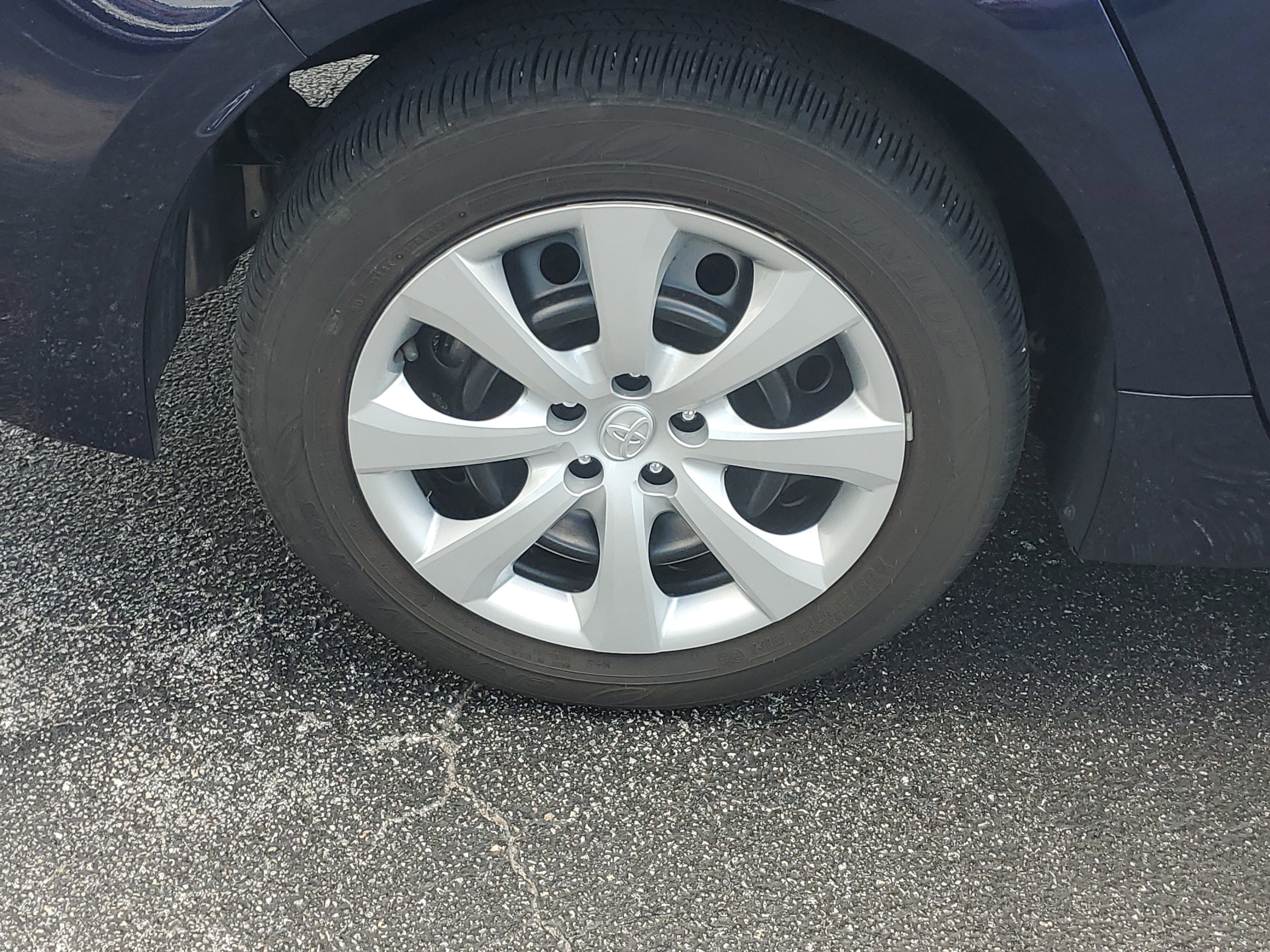 Used 2024 Toyota Corolla LE image 9