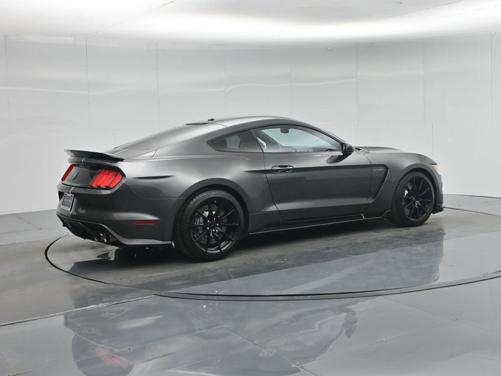 Used 2016 Ford Mustang Shelby GT350 w/ Technology Package image 26