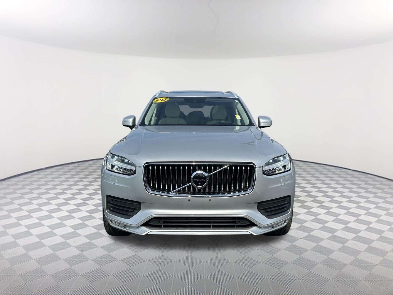 Used 2020 Volvo XC90 T6 Momentum AWD/4WD image 2