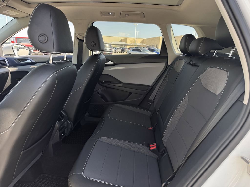 Used 2023 Volkswagen Taos SE image 28
