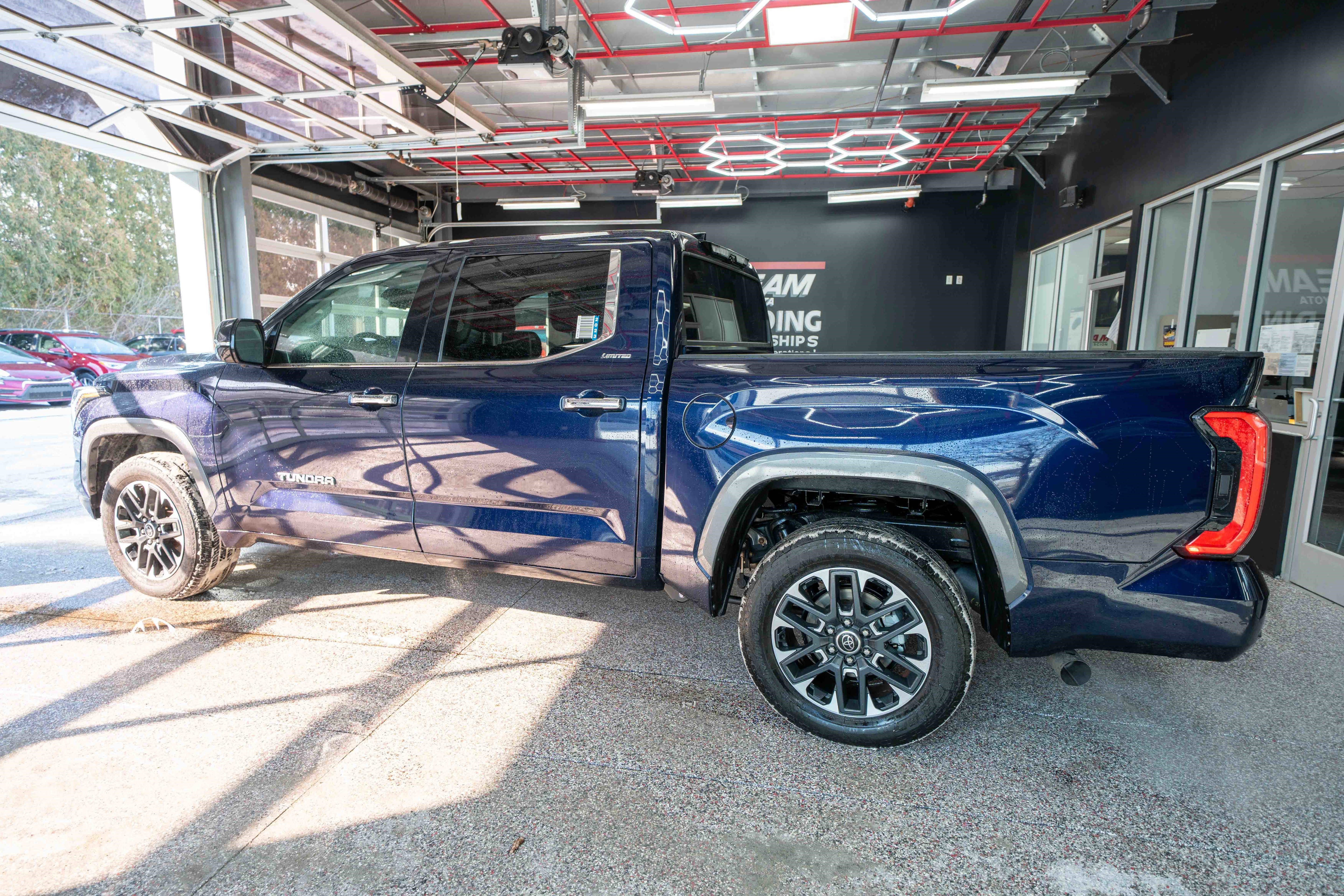 Used 2023 Toyota Tundra Limited image 2