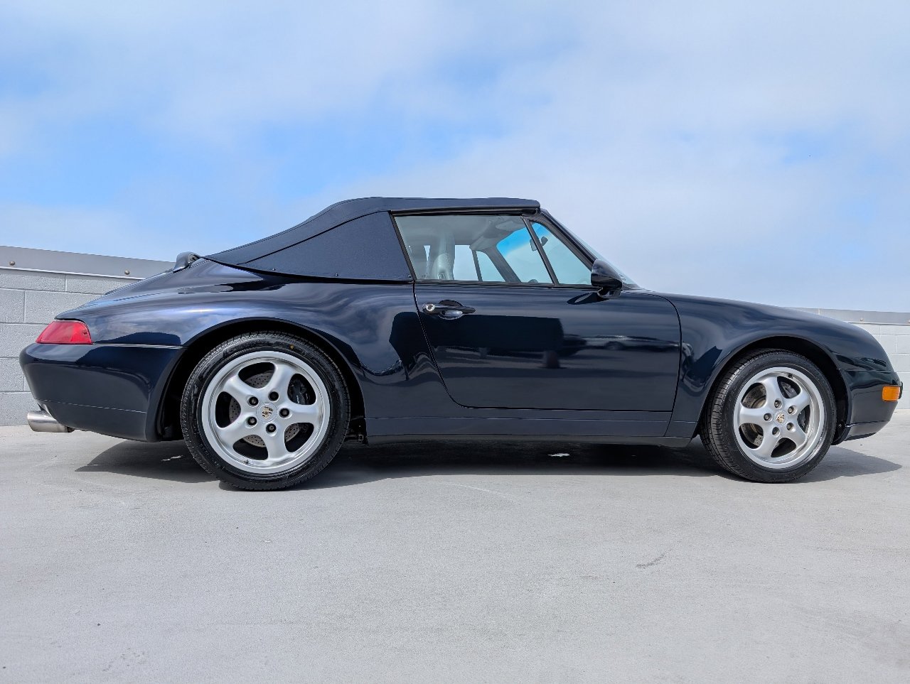 Used 1996 Porsche 911 Carrera image 25