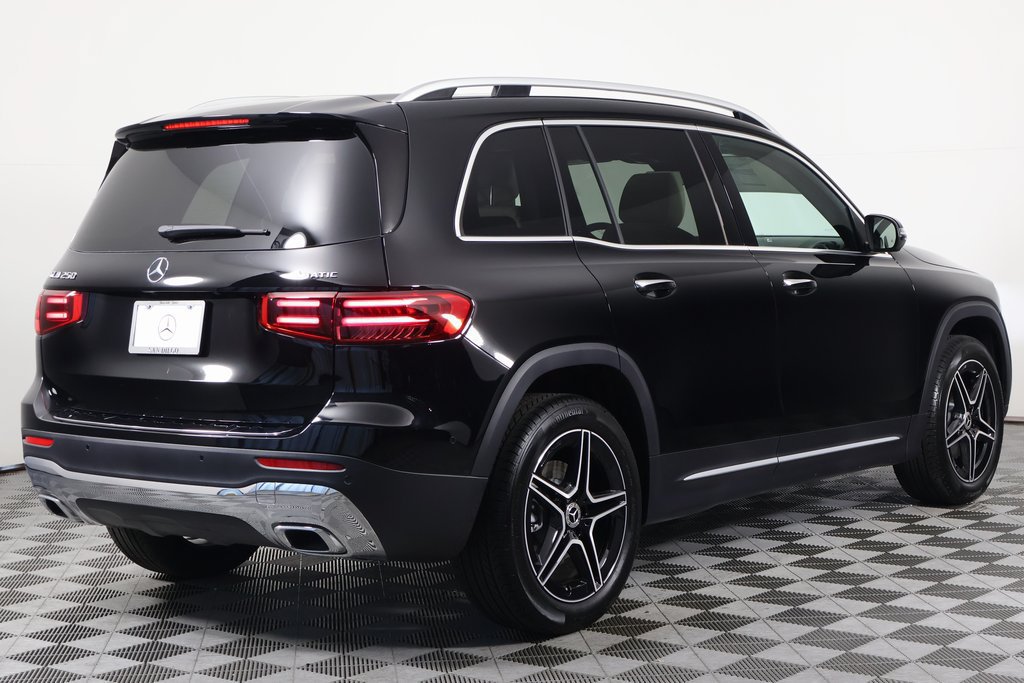 New 2026 Mercedes-Benz GLB 250 4MATIC image 2