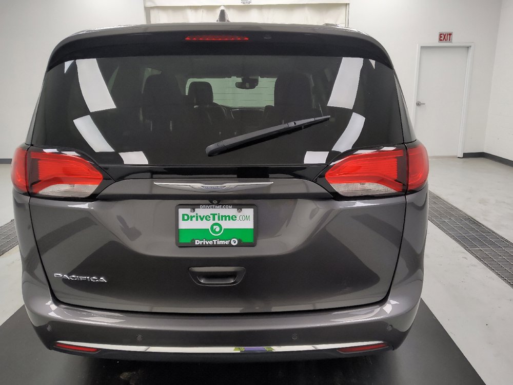 Used 2018 Chrysler Pacifica Touring-L Plus w/ Advanced Safetytec Group FWD image 7