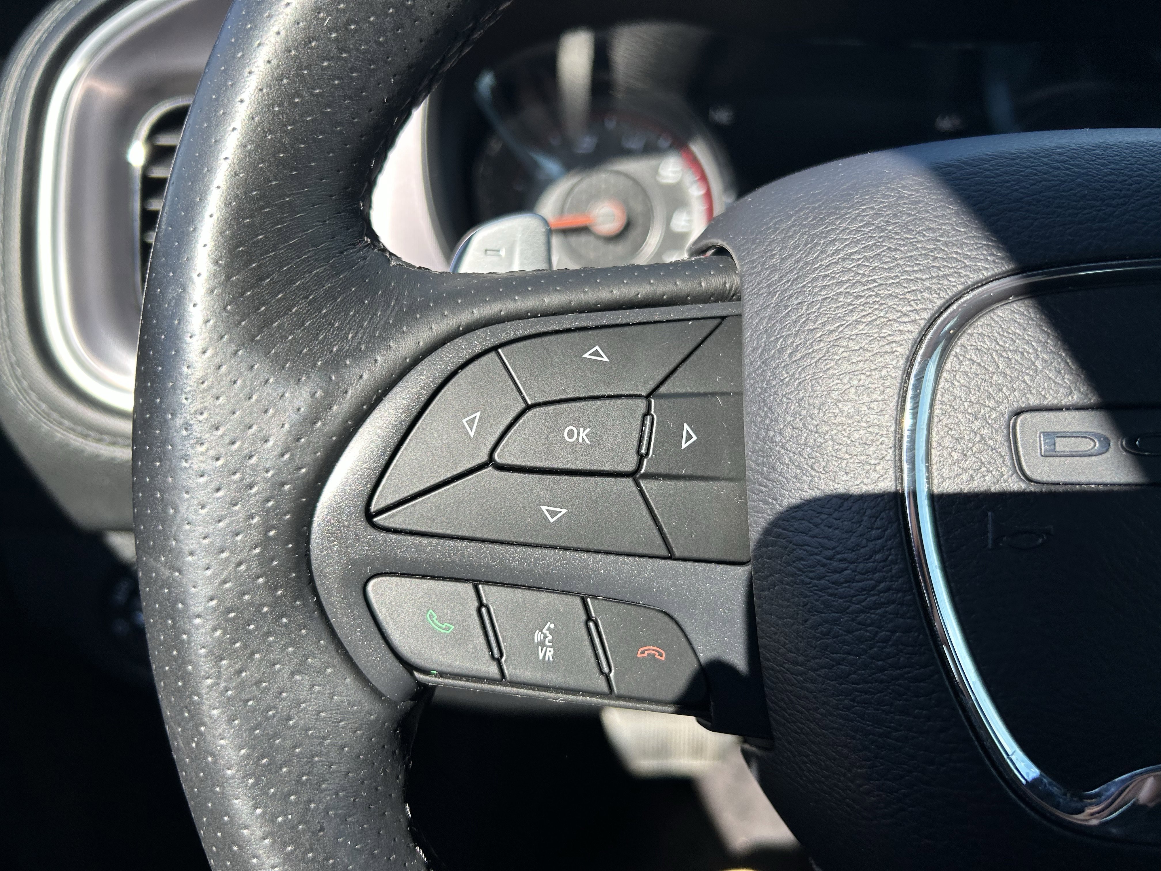 Used 2019 Dodge Charger SXT w/ Plus Group image 18