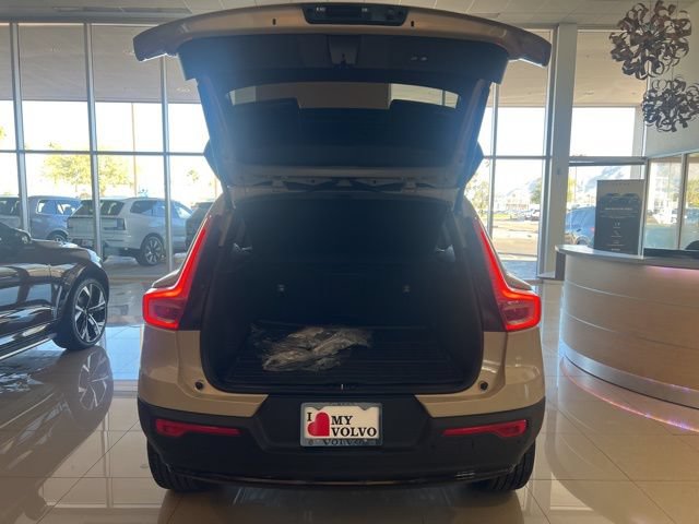 New 2026 Volvo XC40 B5 Ultra w/ Climate Package AWD/4WD image 22