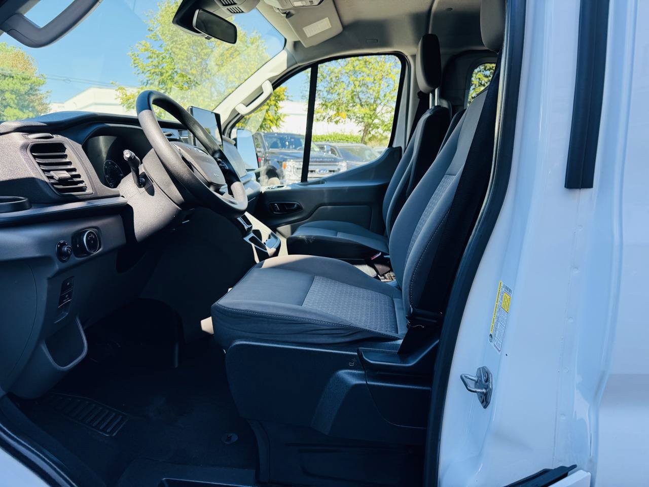 Used 2023 Ford Transit 350 XLT RWD image 17