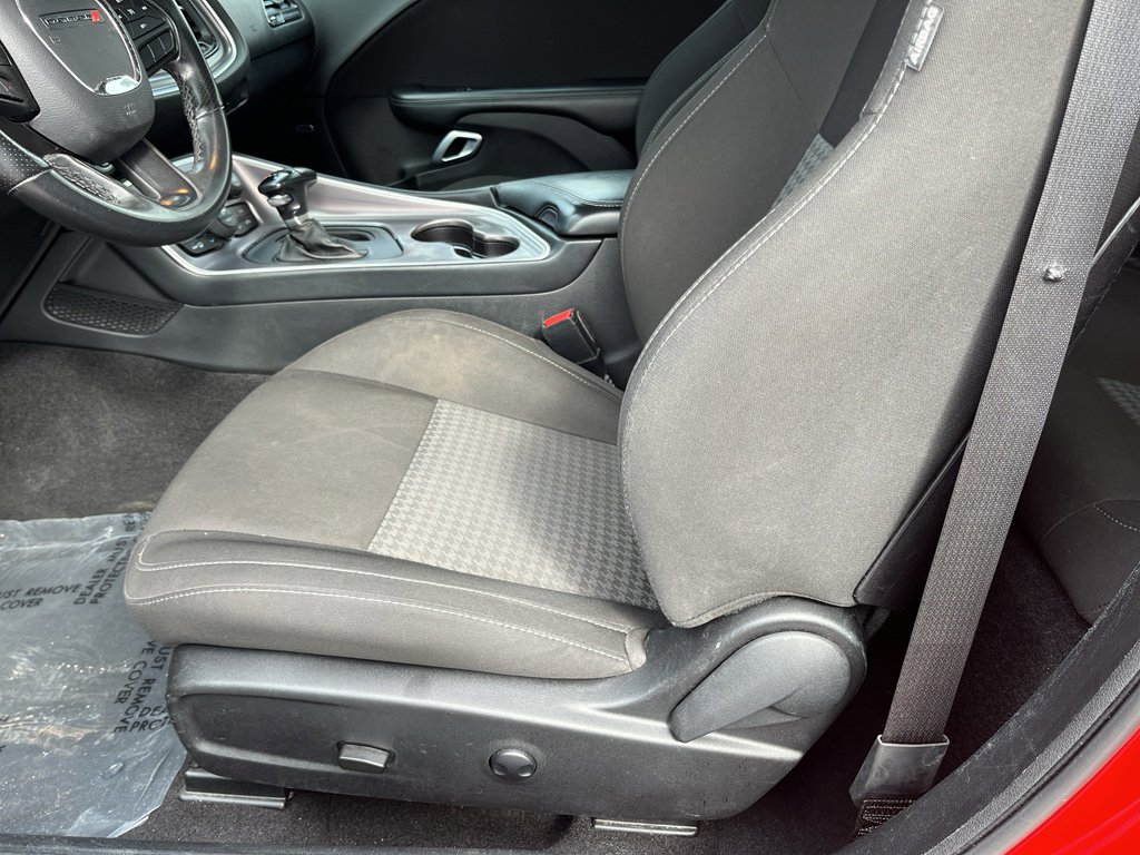 Used 2022 Dodge Challenger GT RWD image 24