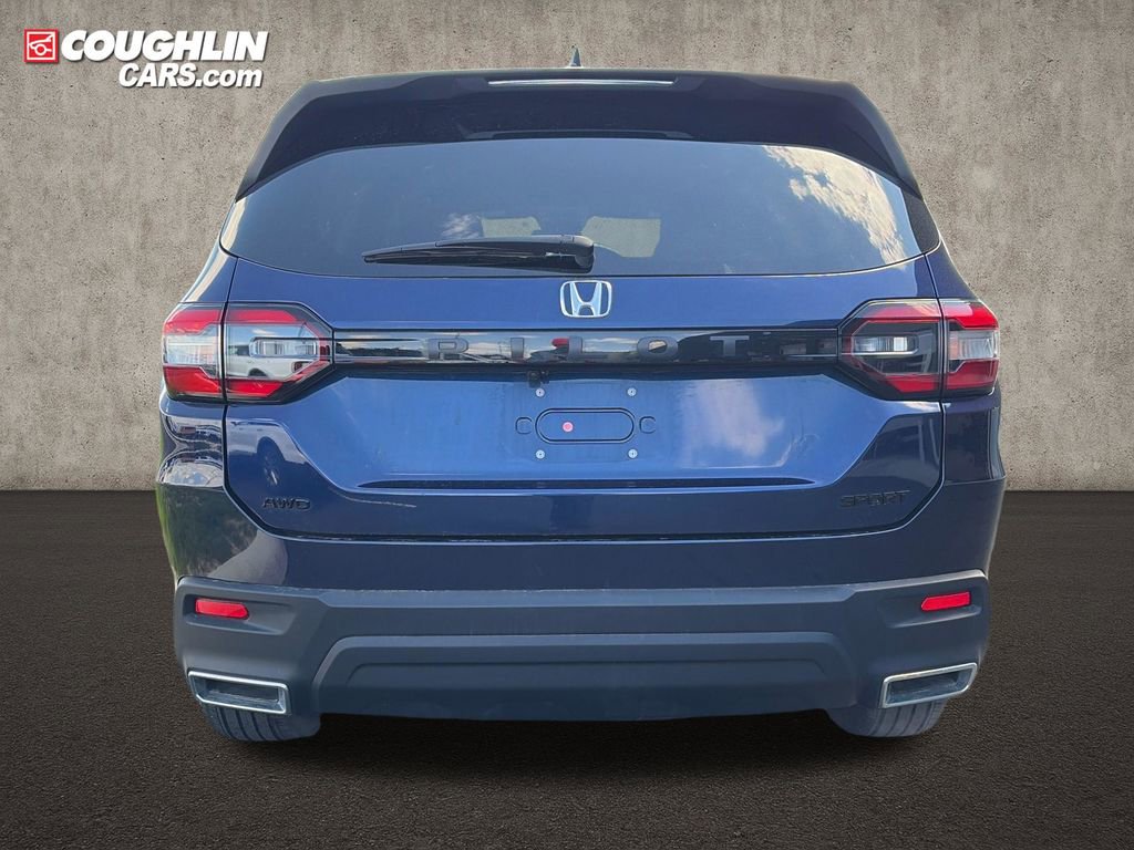 Used 2025 Honda Pilot Sport image 6
