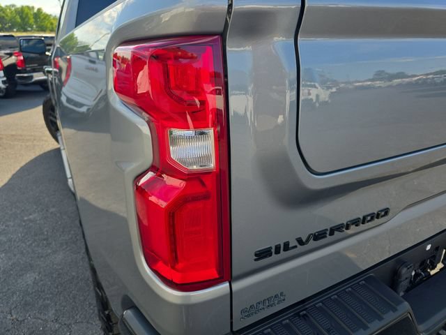 Used 2025 Chevrolet Silverado 1500 LT Trail Boss w/ Convenience Package II AWD/4WD image 35
