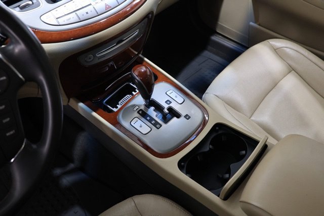 Used 2013 Hyundai Genesis 3.8 RWD image 26