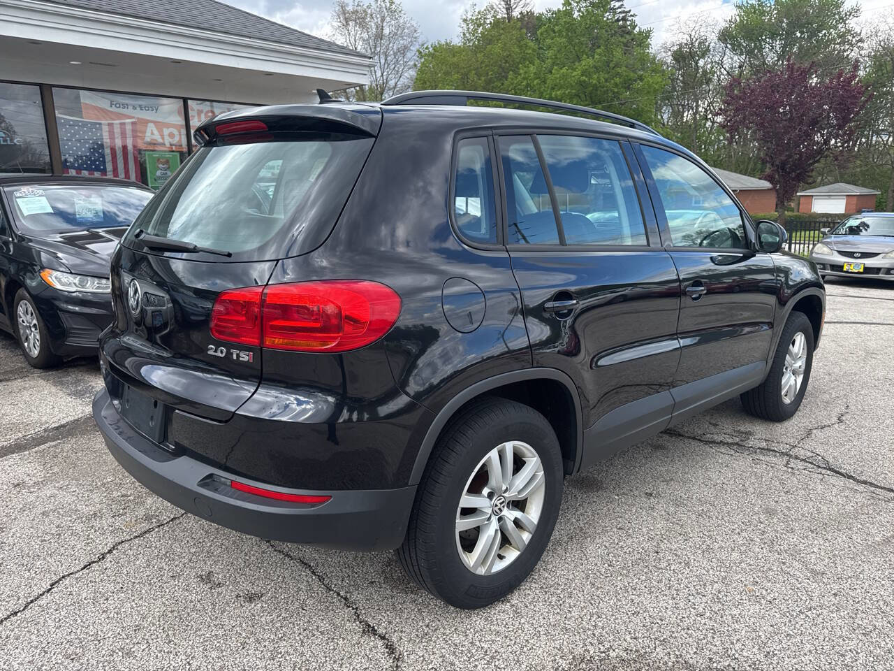 Used 2015 Volkswagen Tiguan S FWD image 25