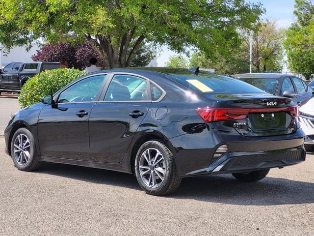 Used 2024 Kia Forte LXS FWD image 3