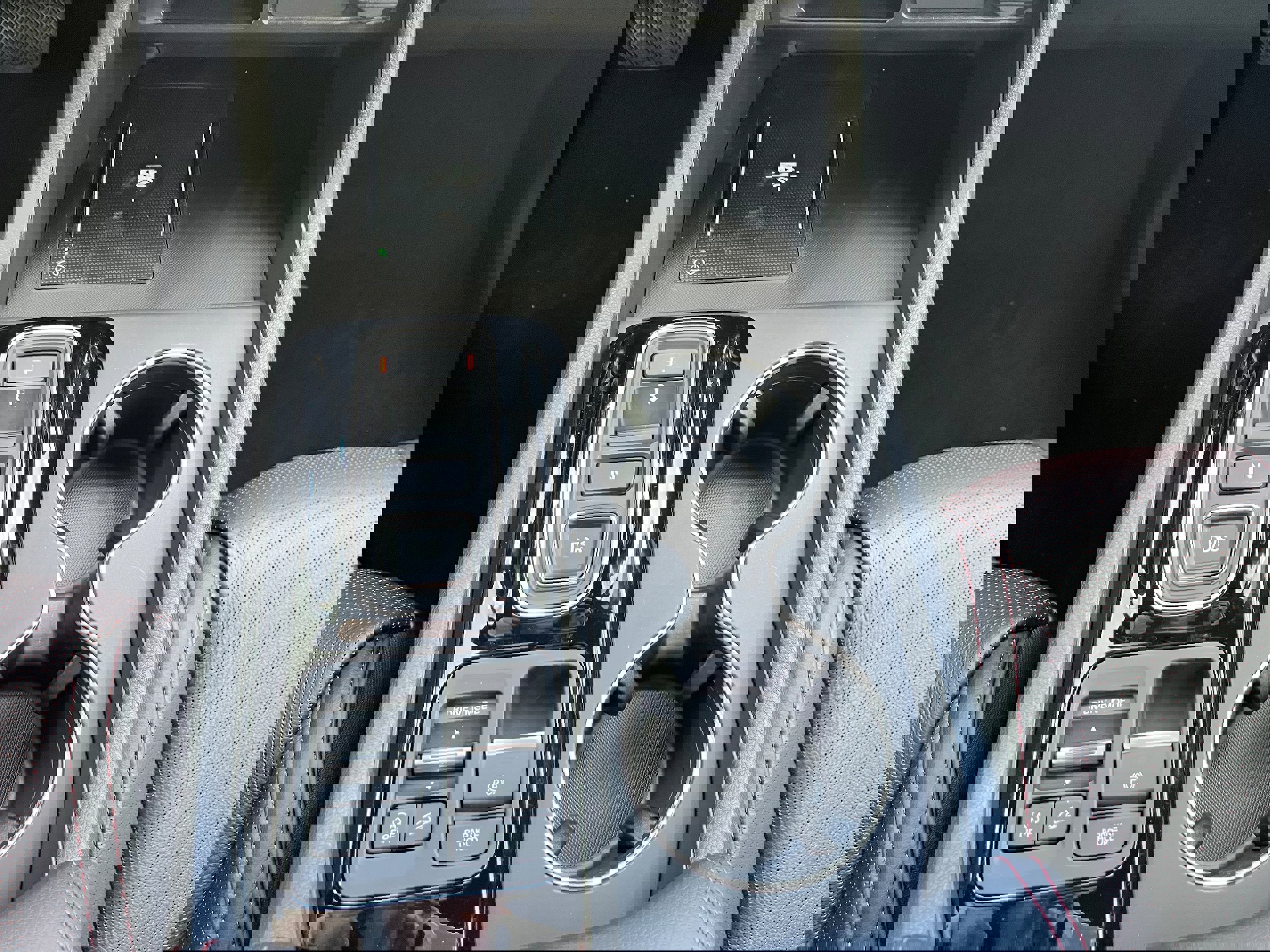 New 2025 Honda Pilot Black Edition image 17