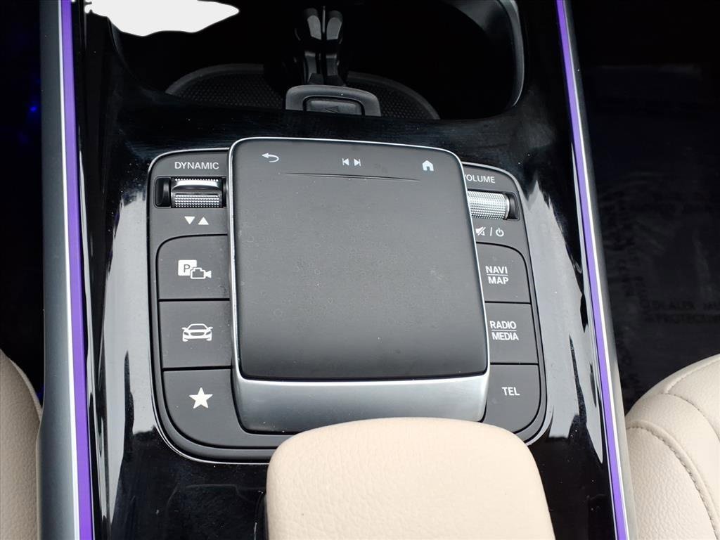 Used 2022 Mercedes-Benz GLB 250 image 20