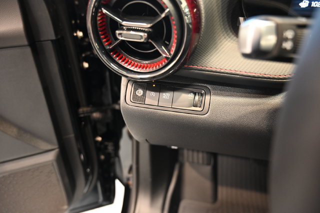 New 2027 Chevrolet Equinox RS w/ LPO, Floor Liner Package FWD image 25