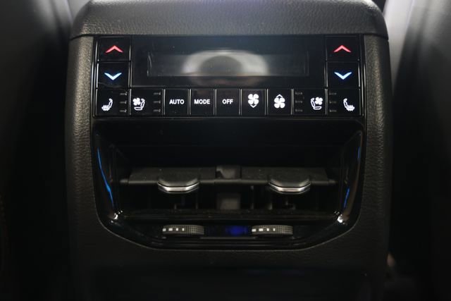Used 2022 Jeep Grand Cherokee Summit AWD/4WD image 39