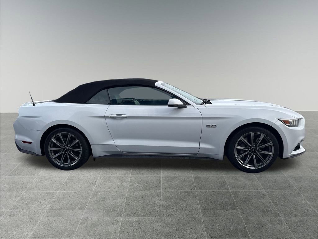 Used 2015 Ford Mustang GT Premium image 7