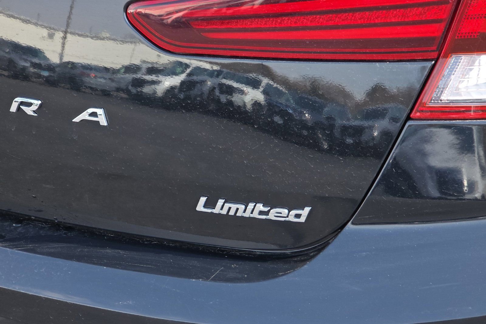 Used 2019 Hyundai Elantra Limited image 26