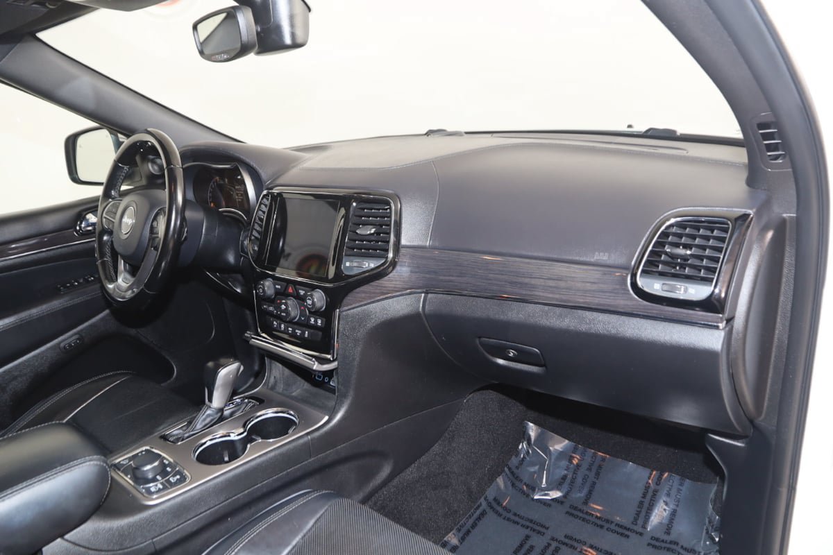 Used 2021 Jeep Grand Cherokee Overland AWD/4WD image 37