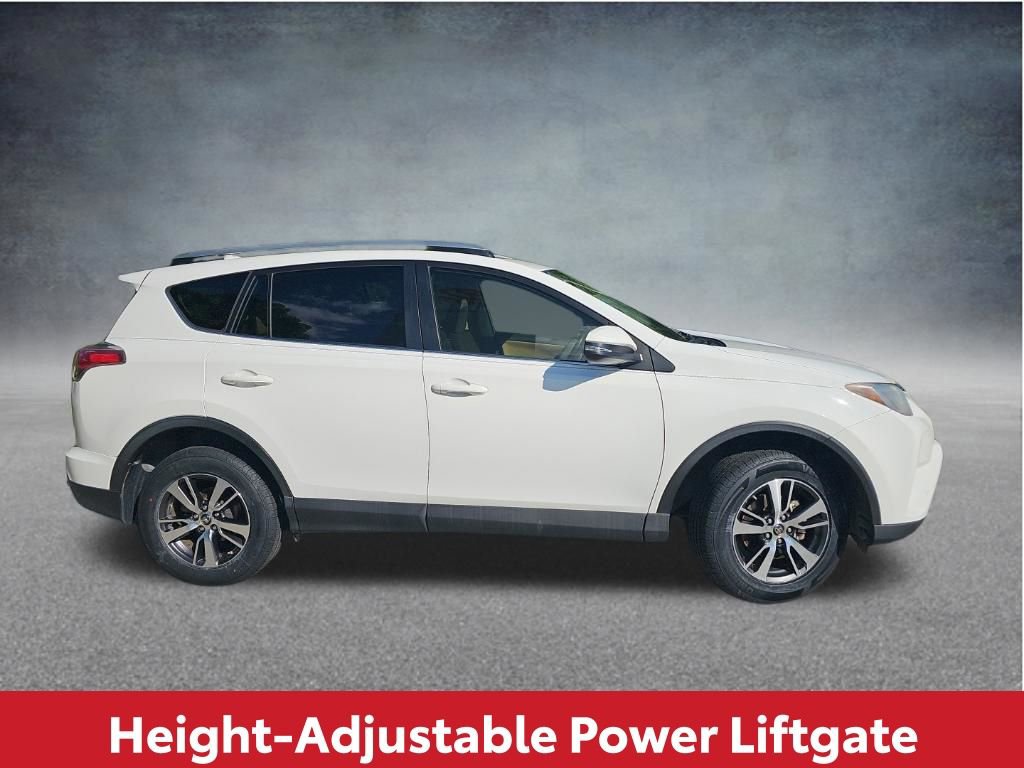 Used 2018 Toyota RAV4 XLE FWD image 7