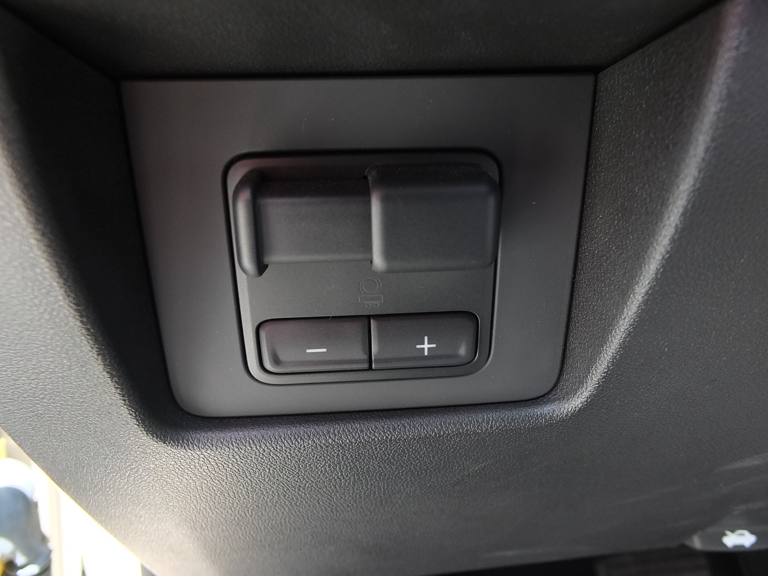 Used 2024 GMC Canyon Elevation w/ Elevation Premium Package AWD/4WD image 19