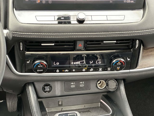 Used 2024 Nissan Rogue Platinum AWD/4WD image 19
