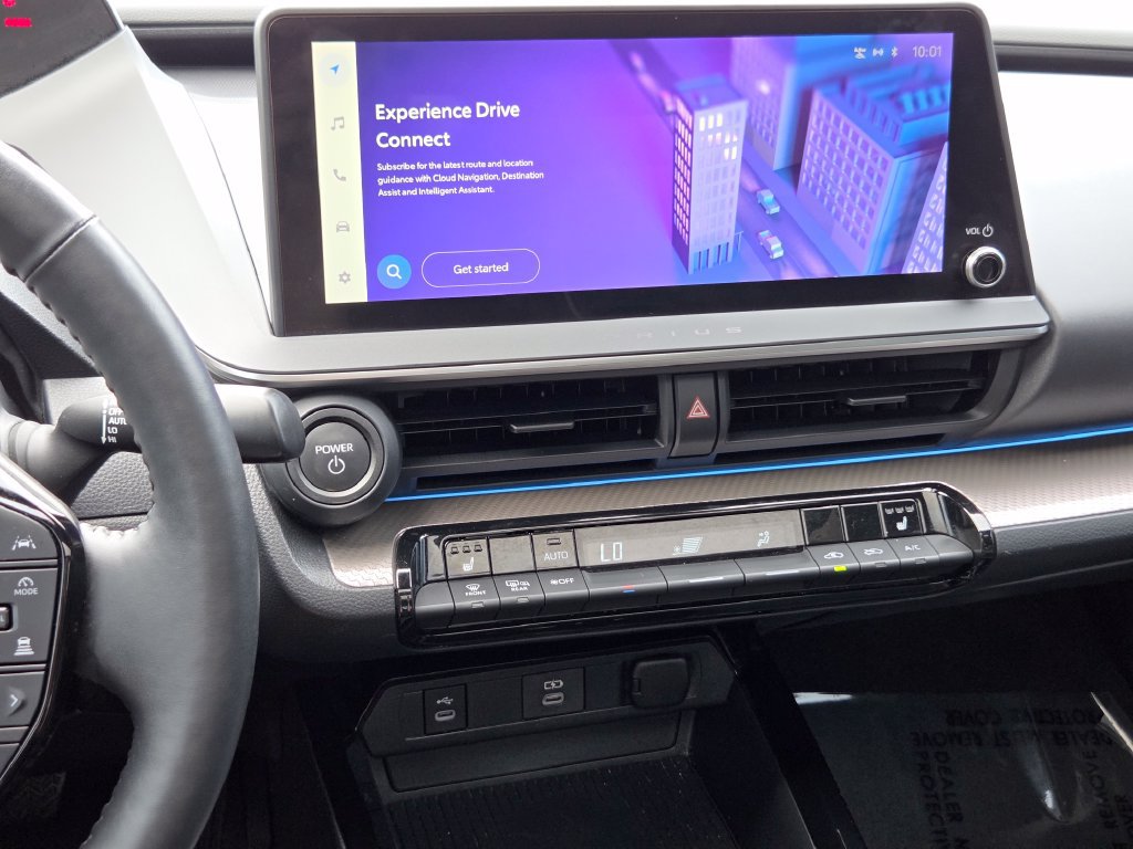 Used 2023 Toyota Prius XLE AWD/4WD image 30