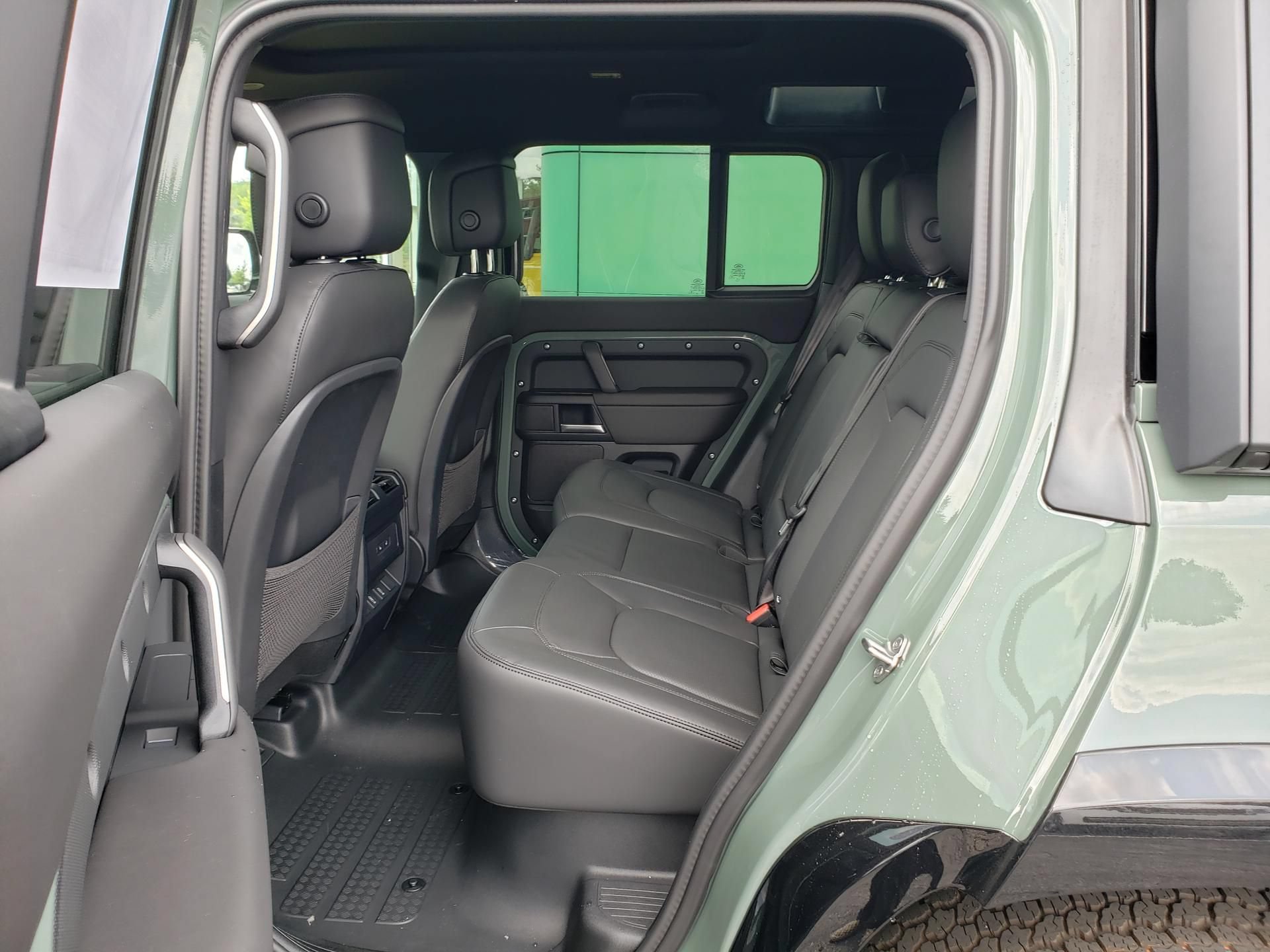 New 2026 Land Rover Defender 110 AWD/4WD image 11