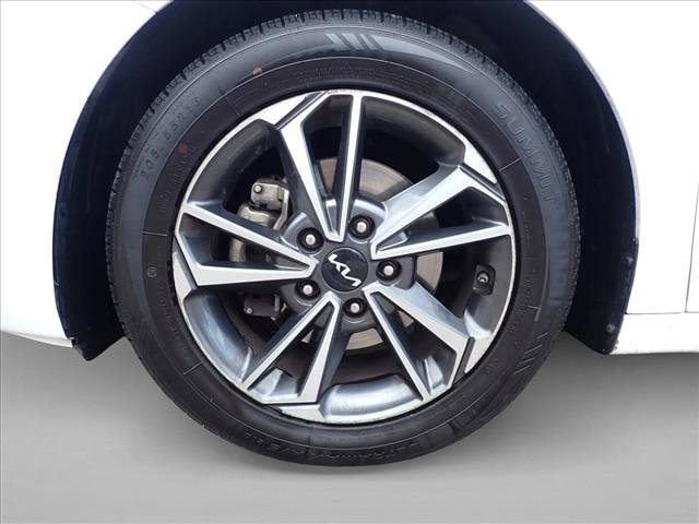 Used 2023 Kia Forte LXS w/ LXS Technology Package FWD image 7