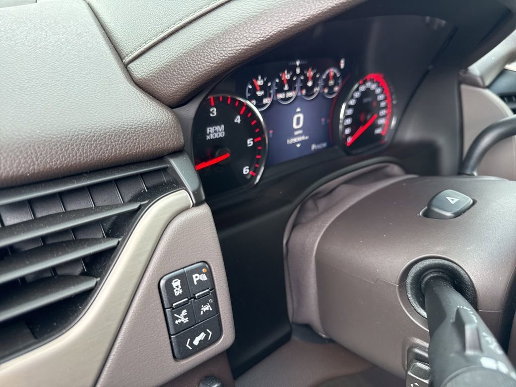 Used 2016 GMC Yukon Denali w/ Open Road Package image 4