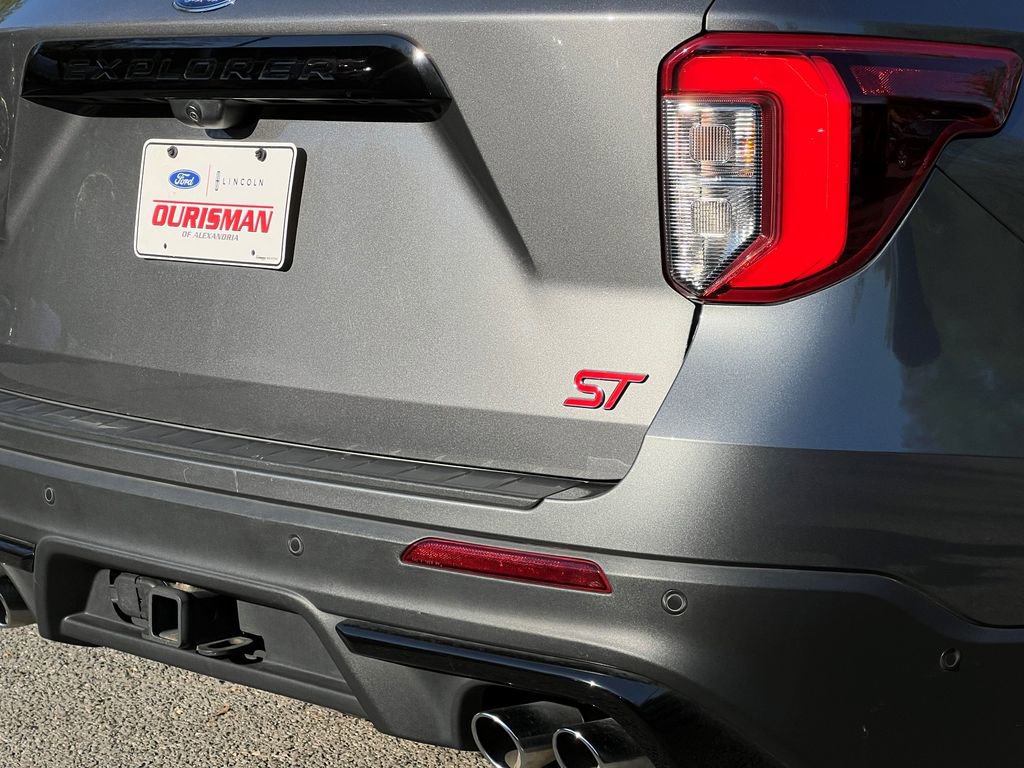 Used 2023 Ford Explorer ST w/ Equipment Group 401A image 9