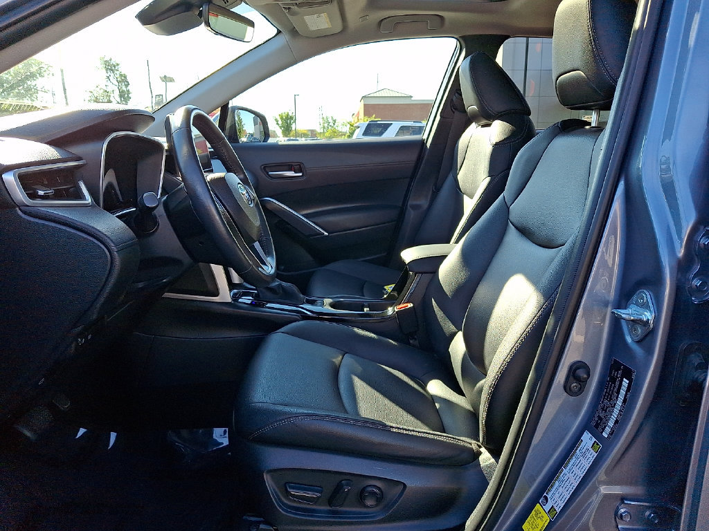 Certified 2023 Toyota Corolla Cross XLE w/ Convenience Package AWD/4WD image 14