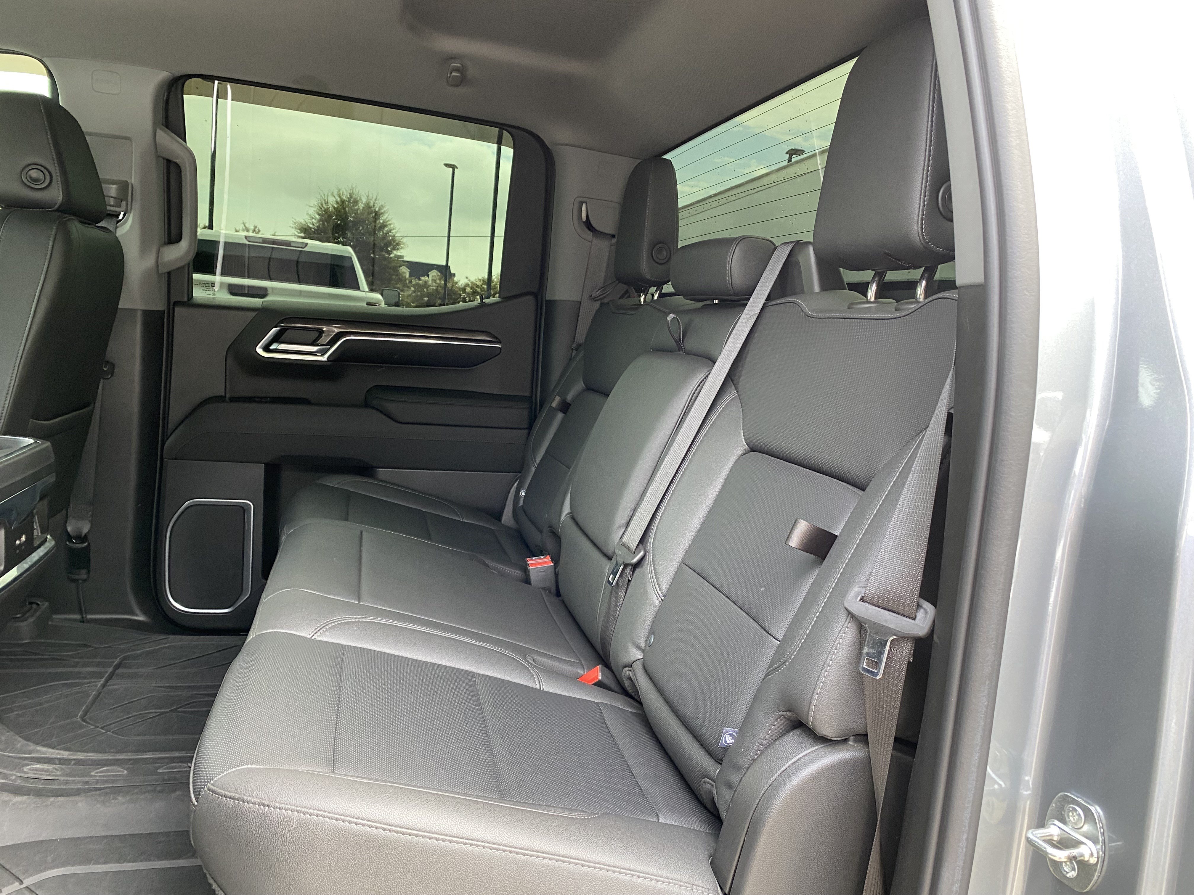 Used 2023 Chevrolet Silverado 1500 LTZ RWD image 38