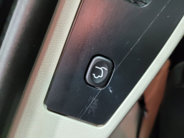 Used 2018 Dodge Grand Caravan SXT image 49