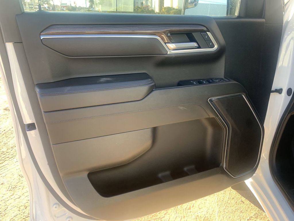 Certified 2025 Chevrolet Silverado 1500 LT image 20