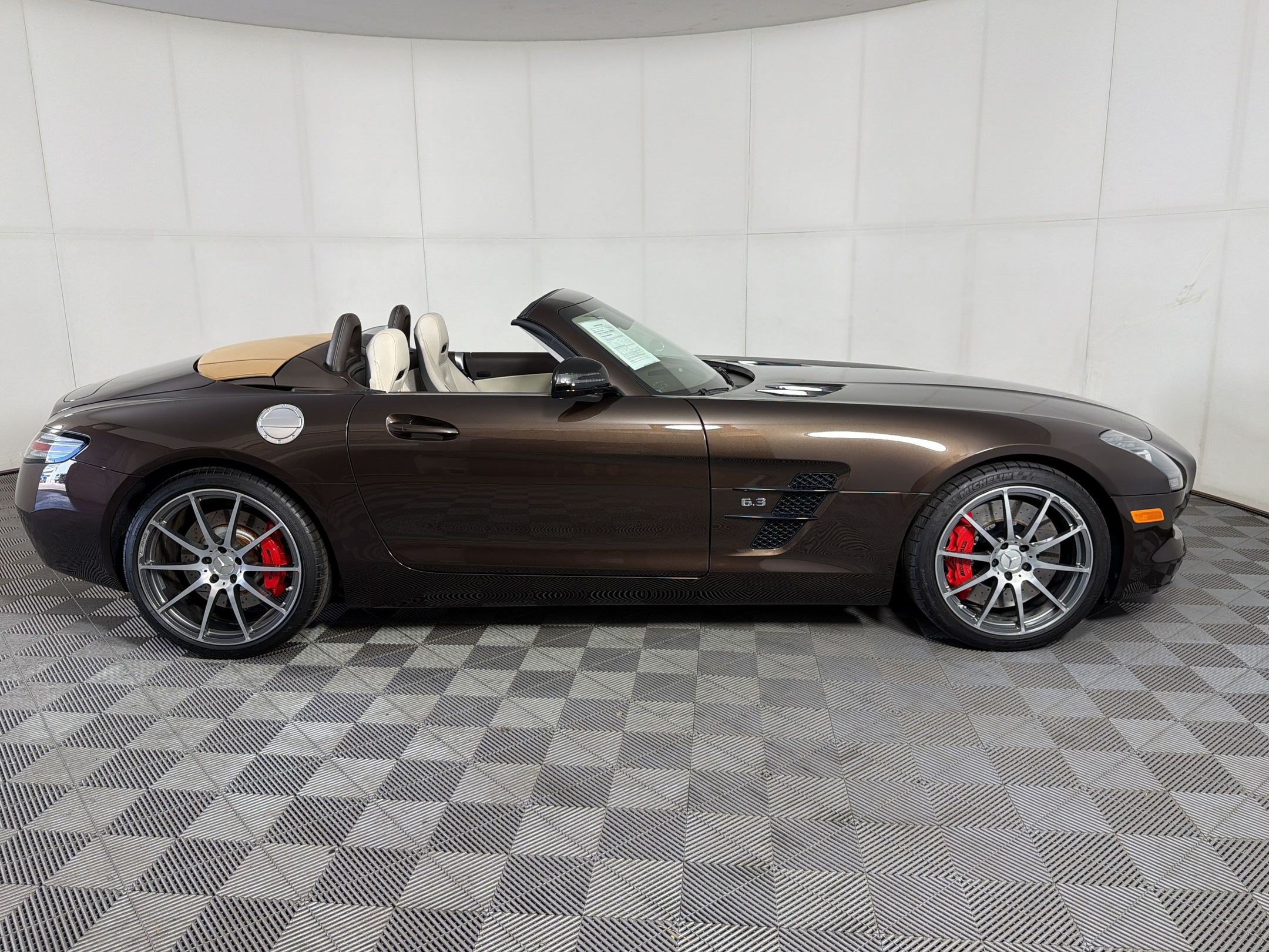 Used 2013 Mercedes-Benz SLS AMG GT Roadster image 8